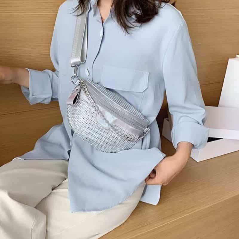 riñonera strass para mujer plateada diseño