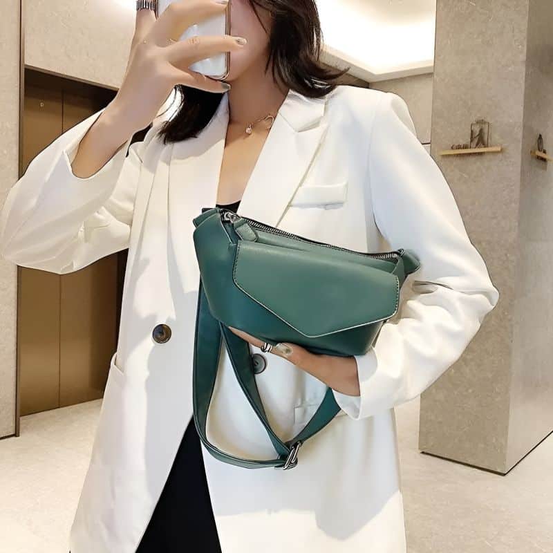 bonita riñonera elegante para mujer