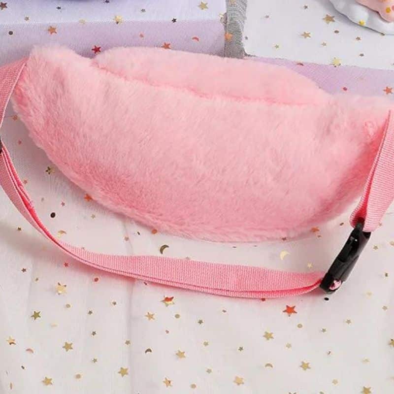 Riñonera rosa con pelo para niña diseño