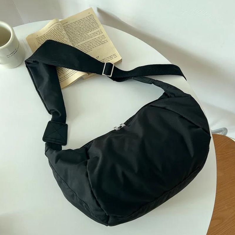 riñonera oversized elegante para mujer